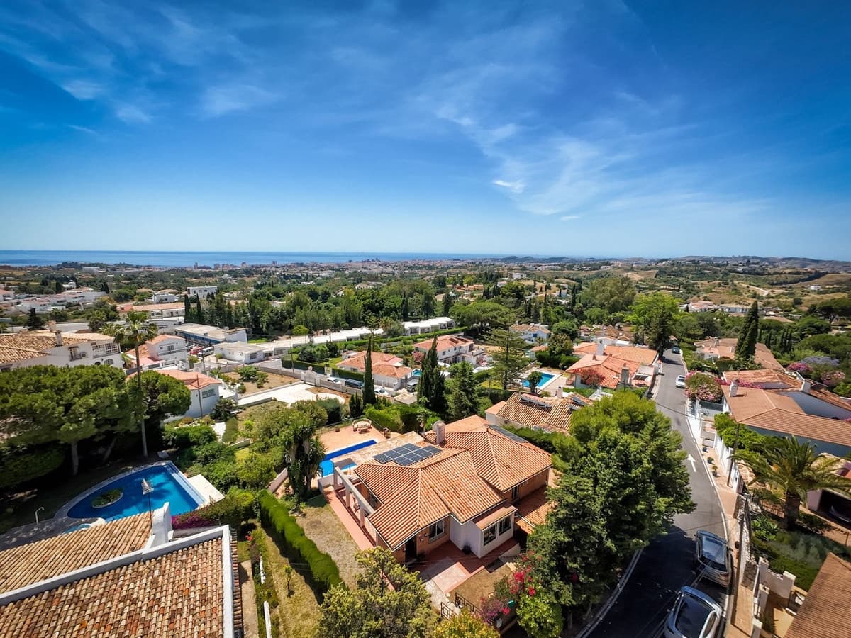 6 bedroom Villa for sale in Mijas - € 835,000 (Ref: 9930006)