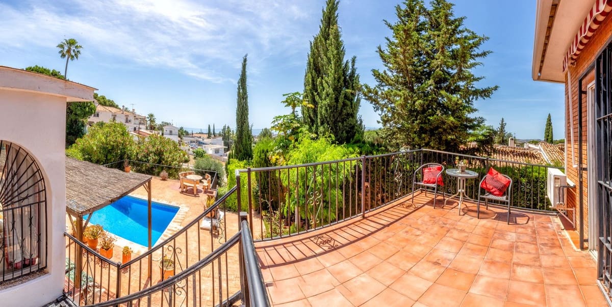 6 bedroom Villa for sale in Mijas - € 835,000 (Ref: 9930006)
