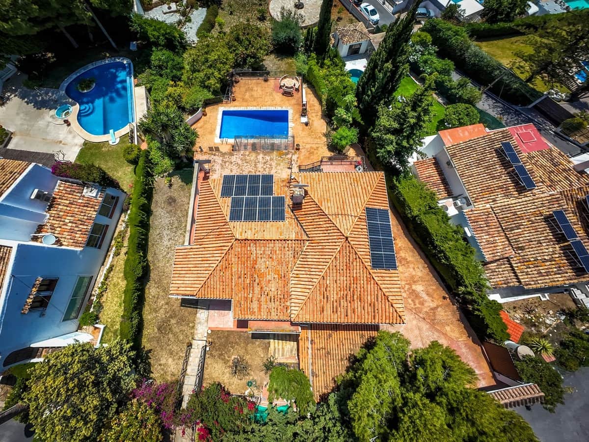 6 bedroom Villa for sale in Mijas - € 835,000 (Ref: 9930006)