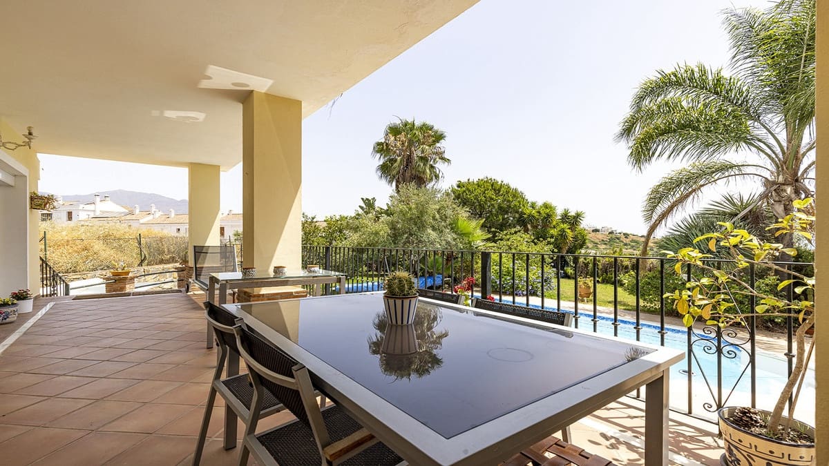 5 chambre Villa/Maison à vendre à Casares - 1 150 000 € (Ref: 9930007)
