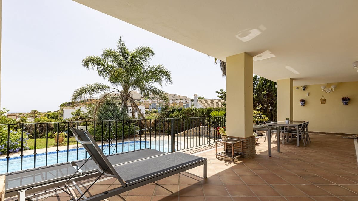 5 chambre Villa/Maison à vendre à Casares - 1 150 000 € (Ref: 9930007)