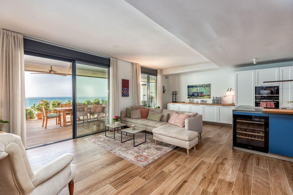 3 soveværelse Lejlighed til salg i Fuengirola med garage - € 1.395.000 (Ref: 9935356)