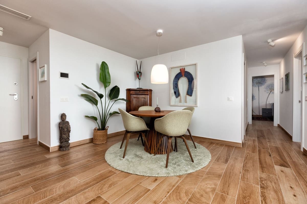 3 soveværelse Lejlighed til salg i Fuengirola med garage - € 1.395.000 (Ref: 9935356)