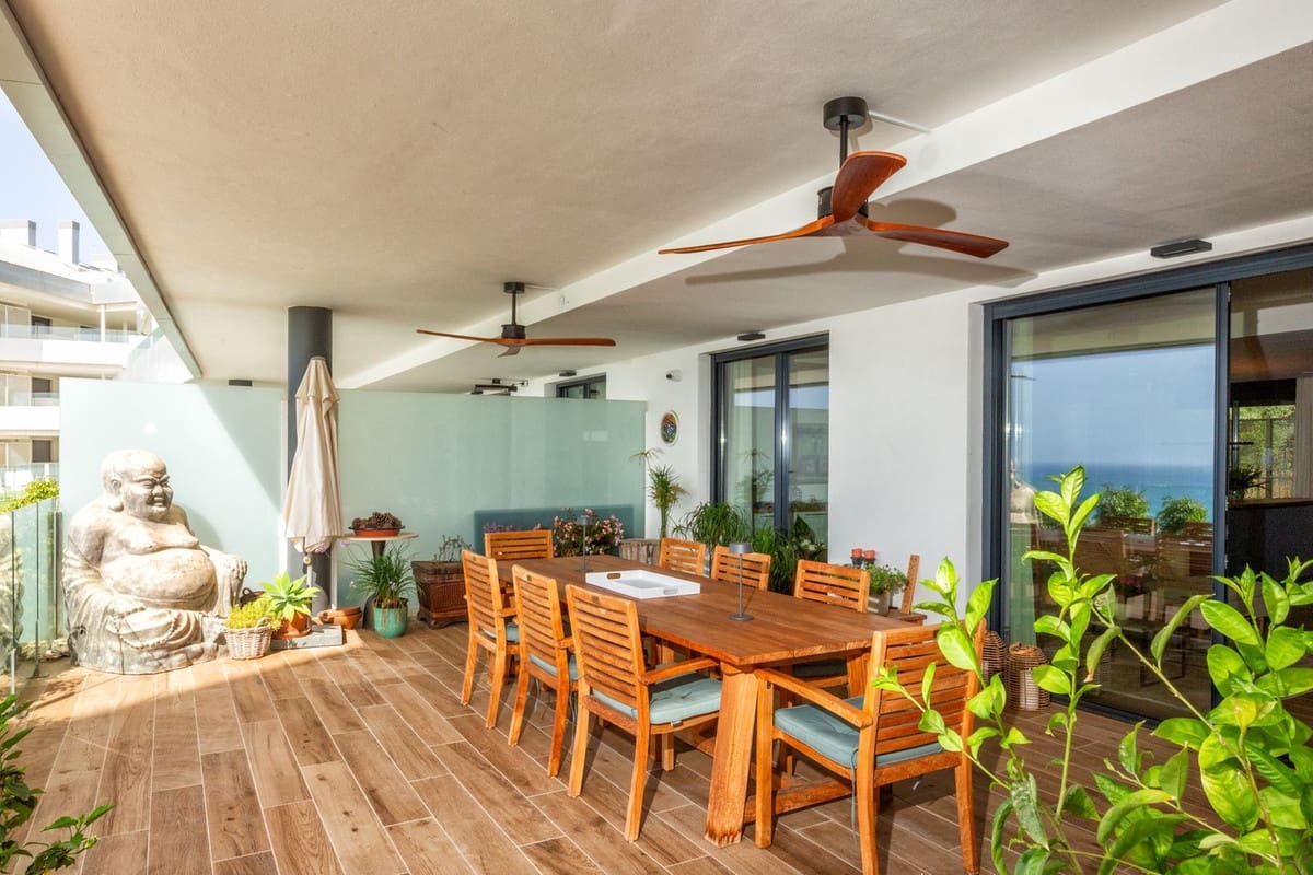 3 soveværelse Lejlighed til salg i Fuengirola med garage - € 1.395.000 (Ref: 9935356)