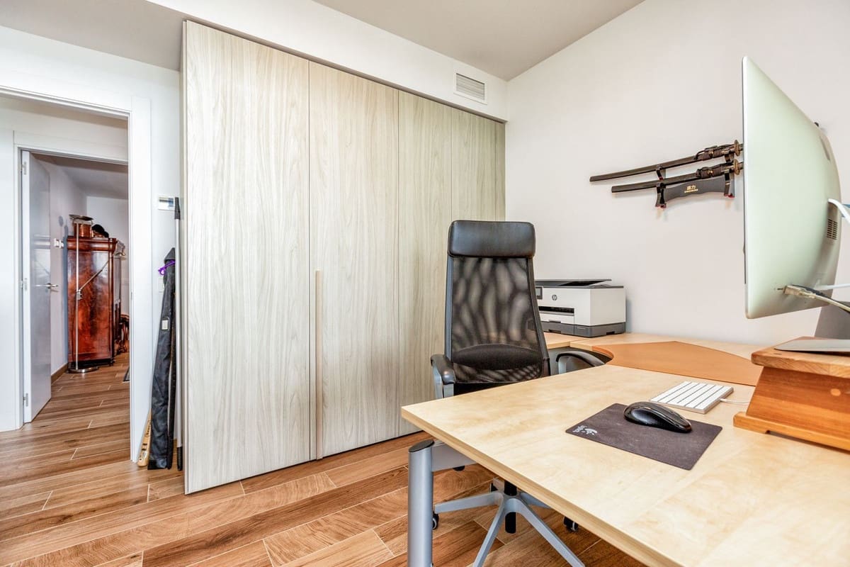 3 soveværelse Lejlighed til salg i Fuengirola med garage - € 1.395.000 (Ref: 9935356)