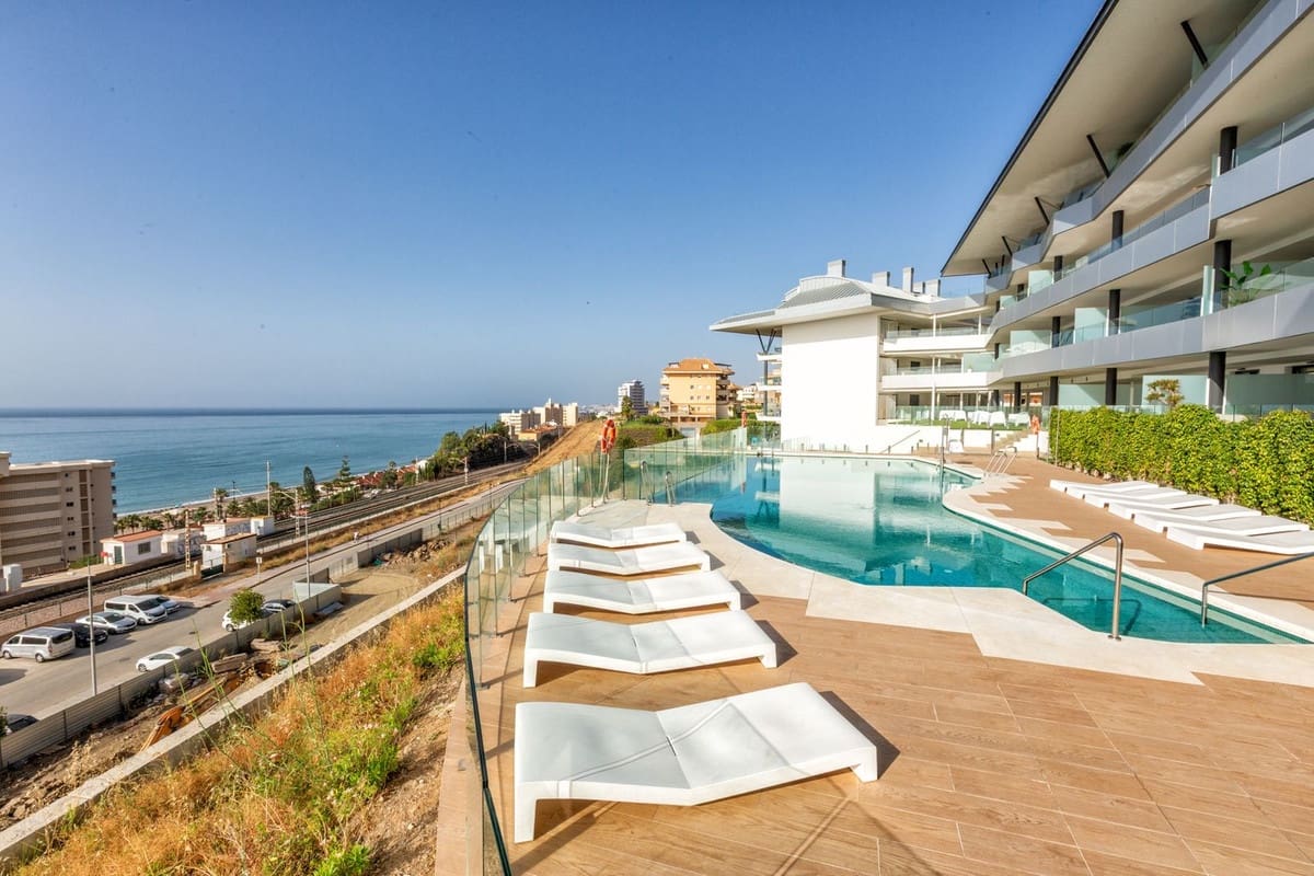3 soveværelse Lejlighed til salg i Fuengirola med garage - € 1.395.000 (Ref: 9935356)