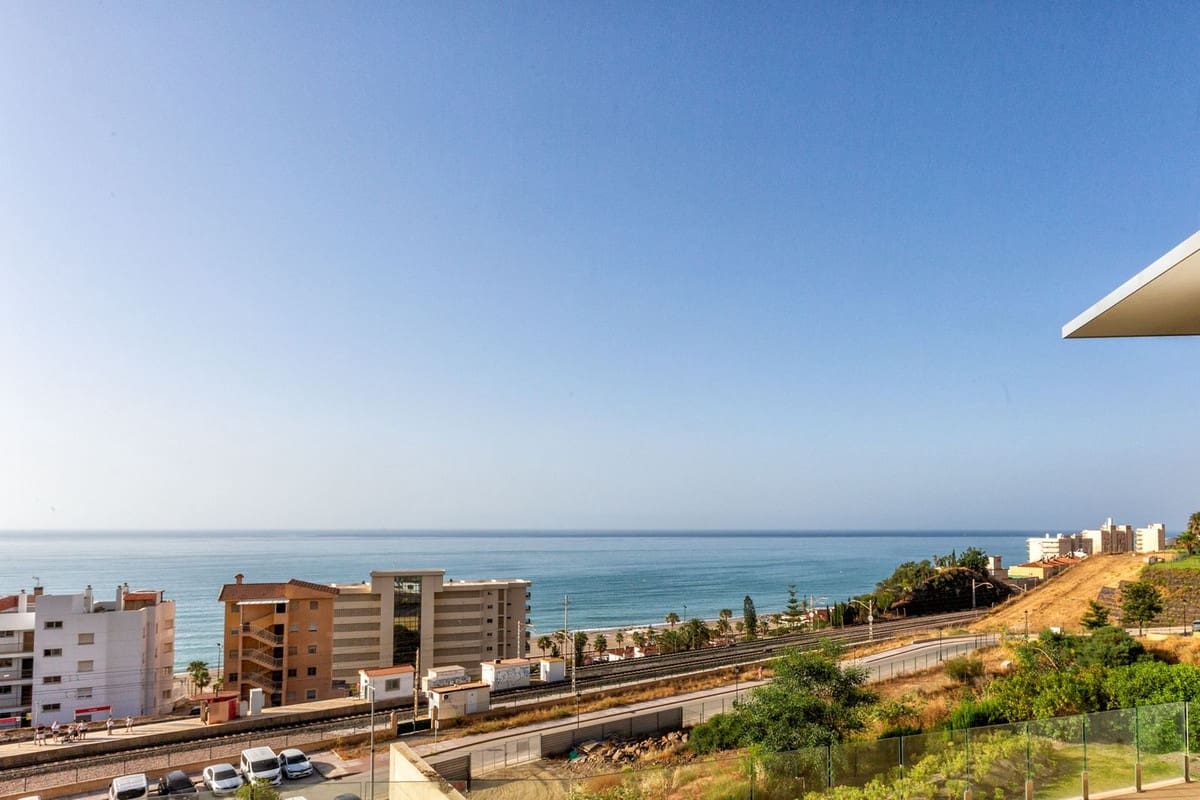 3 soveværelse Lejlighed til salg i Fuengirola med garage - € 1.395.000 (Ref: 9935356)