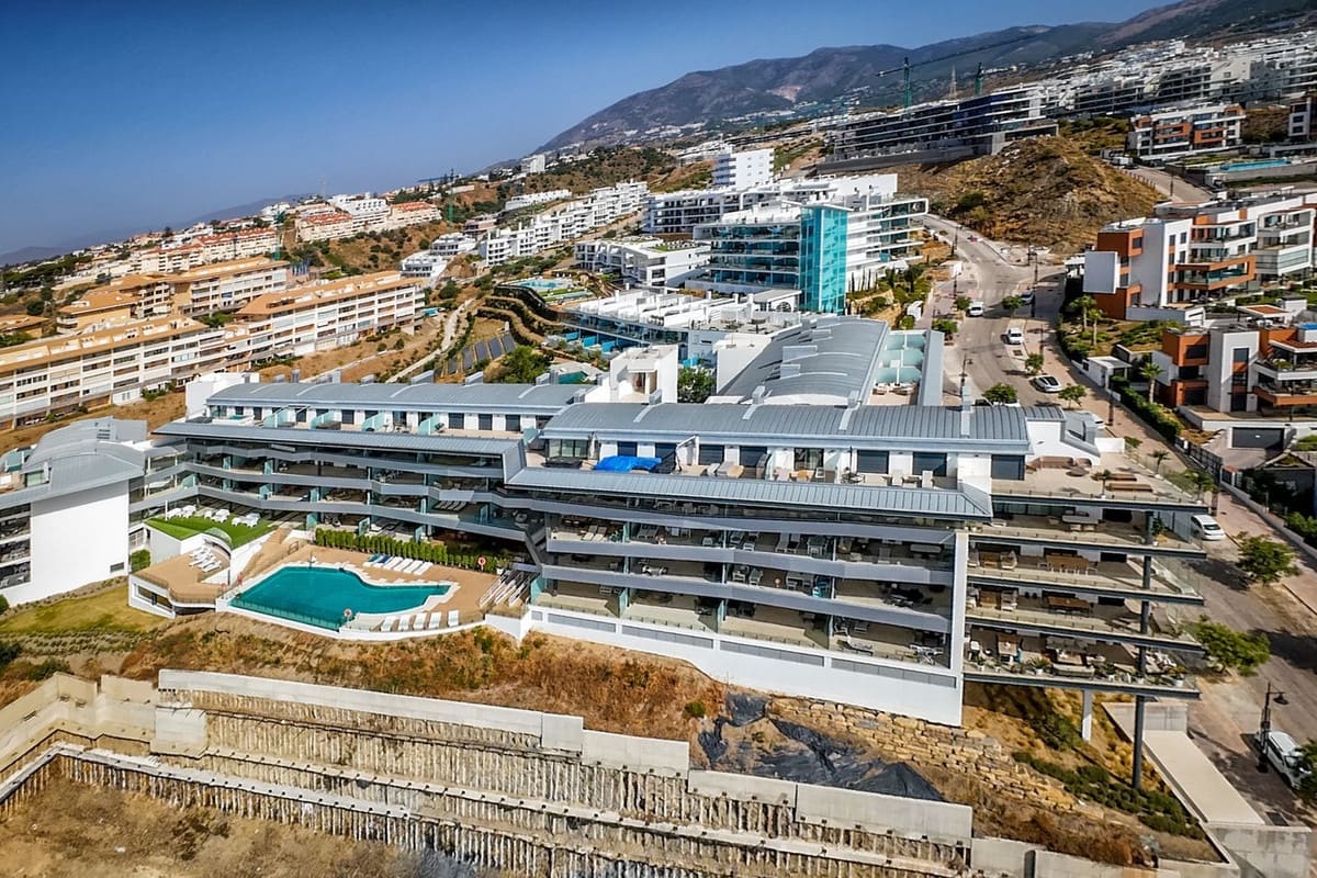 3 soveværelse Lejlighed til salg i Fuengirola med garage - € 1.395.000 (Ref: 9935356)
