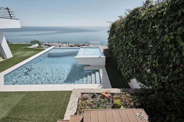 5 chambre Villa/Maison à vendre à Manilva Pueblo, Manilva - 2 995 000 € (Ref: 9935361)