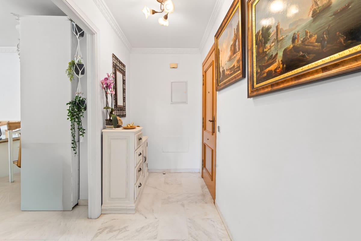 3 Zimmer Apartment zu verkaufen in Estepona - 475.000 € (Ref: 9935364)