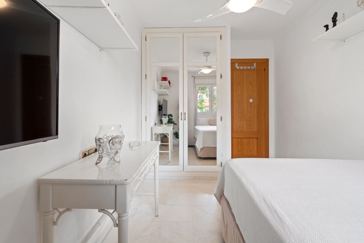 3 Zimmer Apartment zu verkaufen in Estepona - 475.000 € (Ref: 9935364)