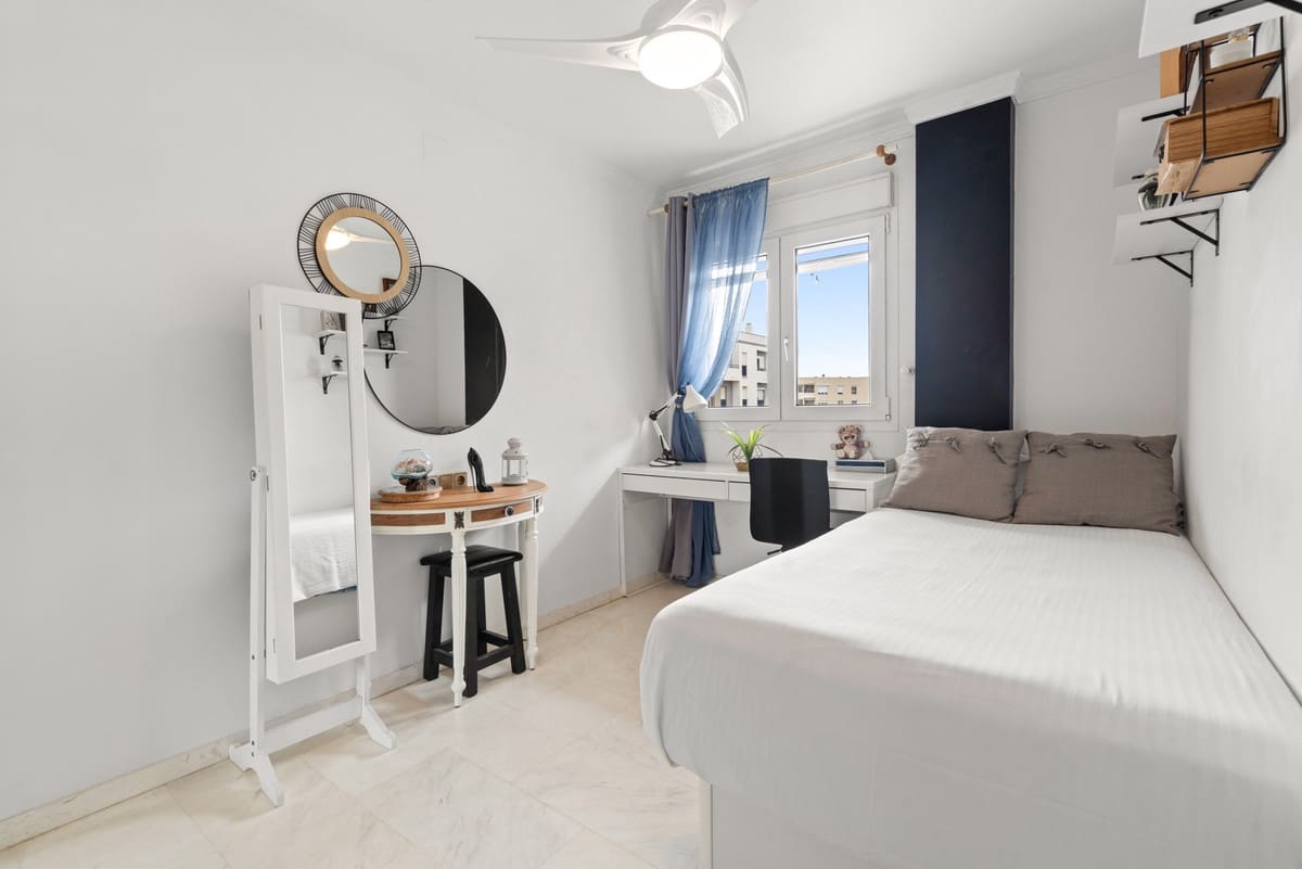 3 Zimmer Apartment zu verkaufen in Estepona - 475.000 € (Ref: 9935364)