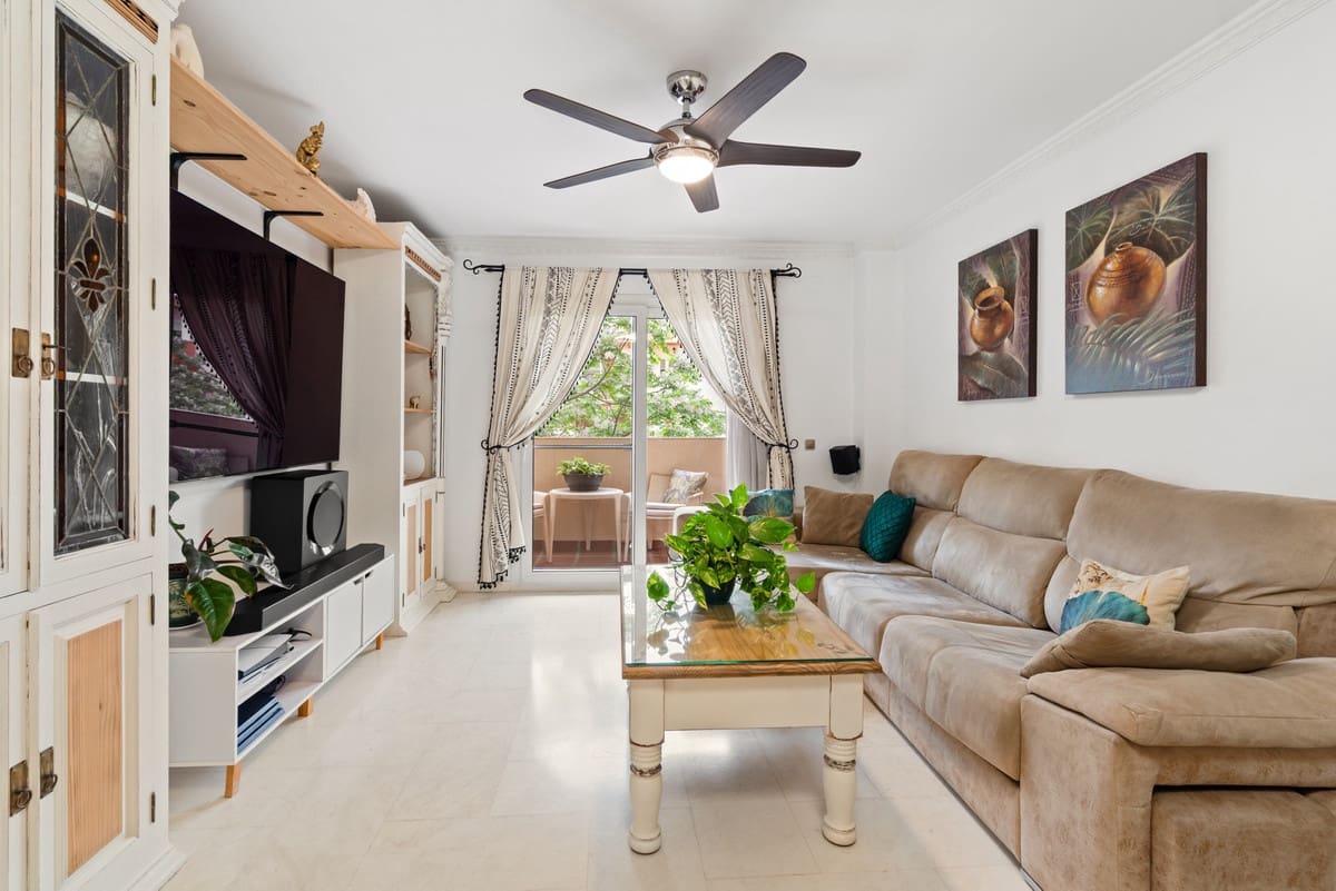 3 Zimmer Apartment zu verkaufen in Estepona - 475.000 € (Ref: 9935364)