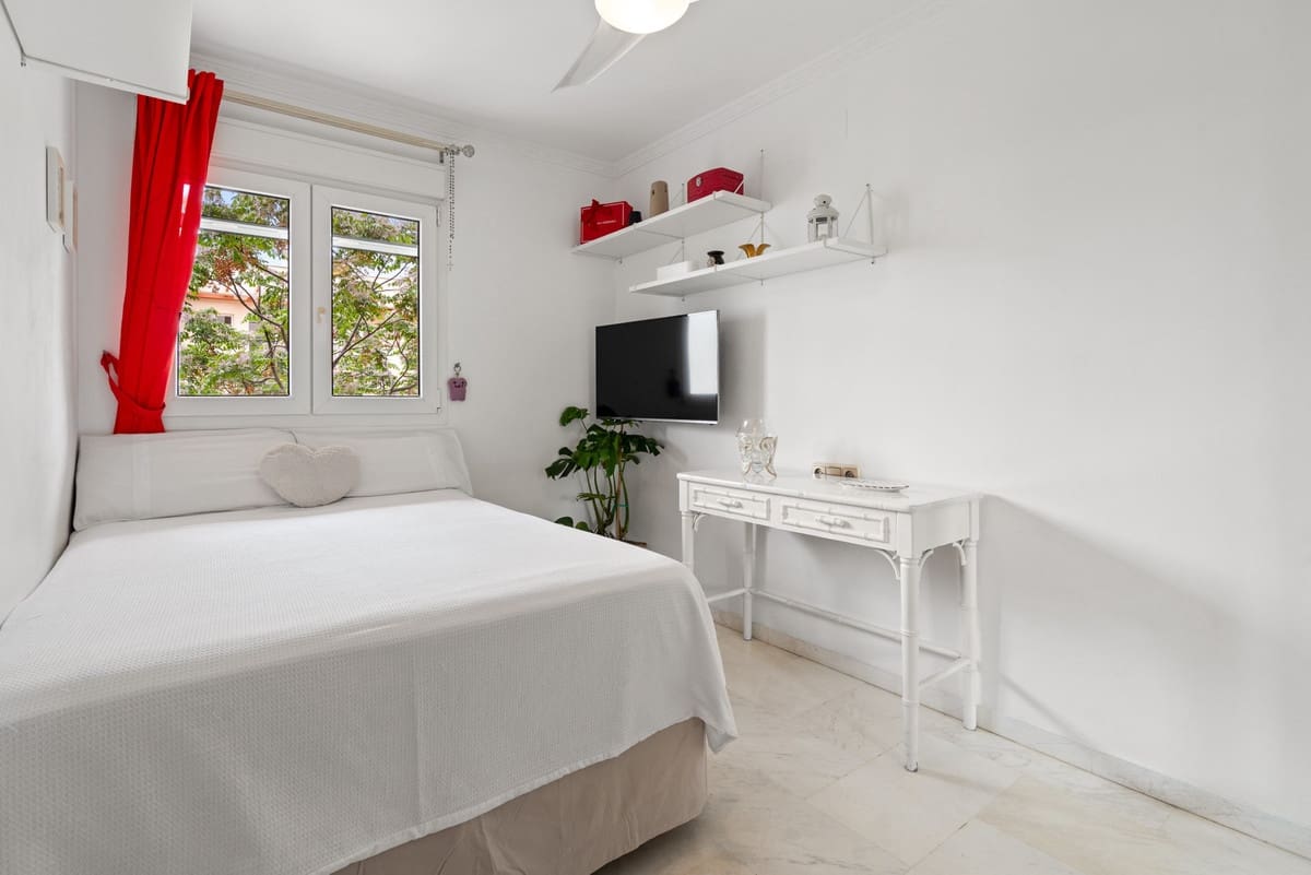 3 Zimmer Apartment zu verkaufen in Estepona - 475.000 € (Ref: 9935364)