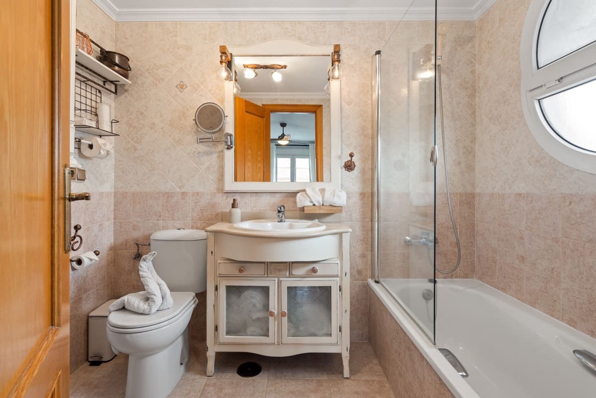 3 Zimmer Apartment zu verkaufen in Estepona - 475.000 € (Ref: 9935364)