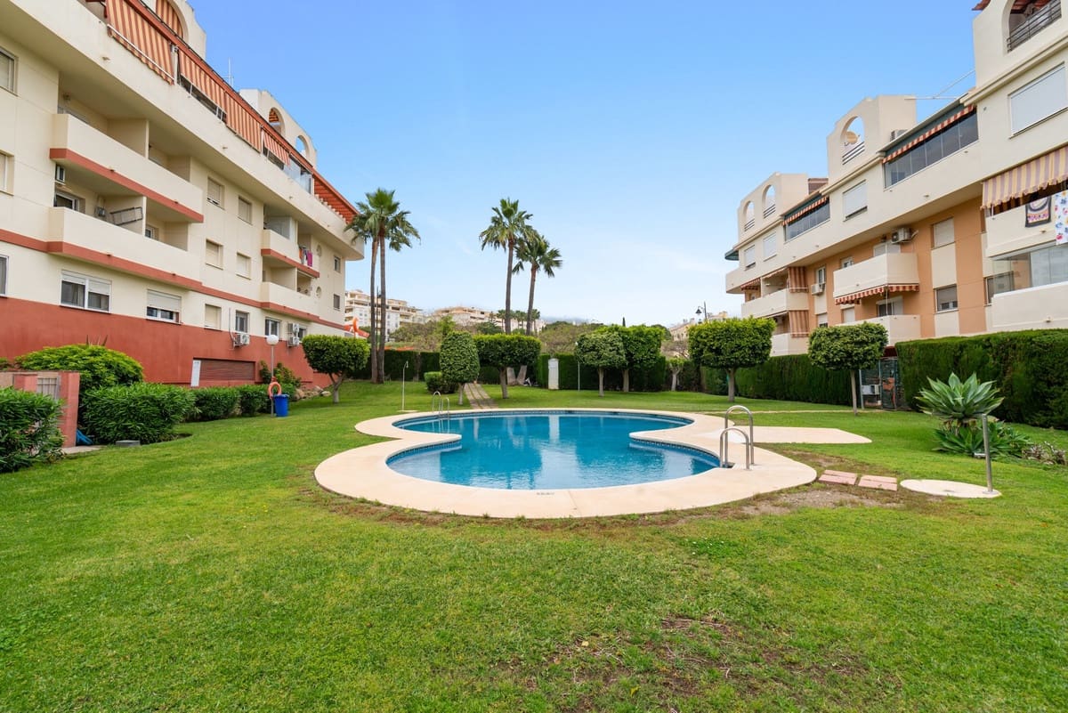 3 Zimmer Apartment zu verkaufen in Estepona - 475.000 € (Ref: 9935364)