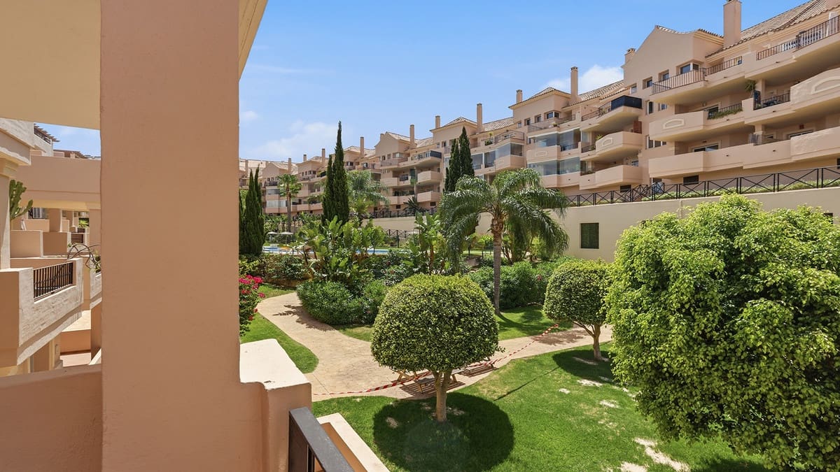 2 soverom Leilighet til salgs i La Duquesa / Puerto de la Duquesa - € 279 000 (Ref: 9937374)