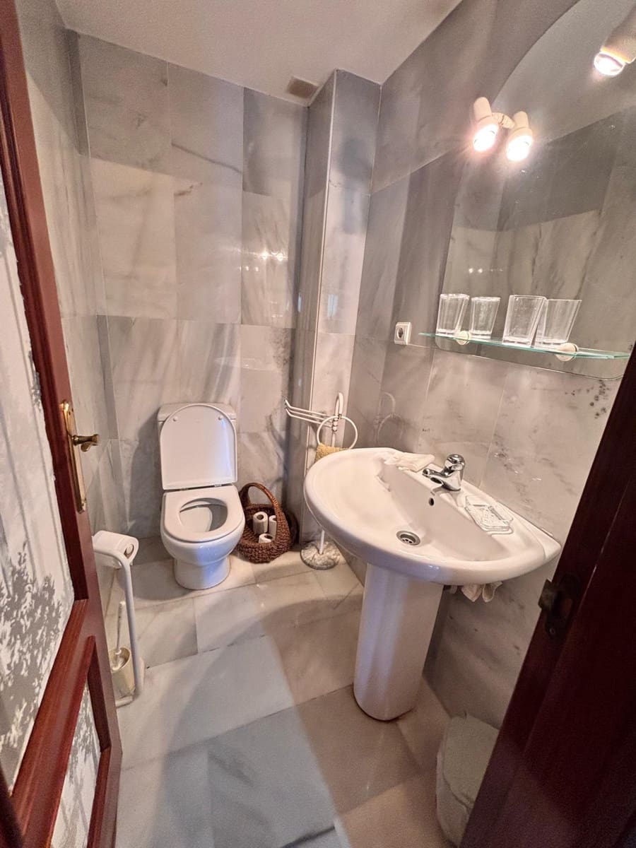 3 quarto Apartamento para venda em Marbella - 850 000 € (Ref: 9937375)