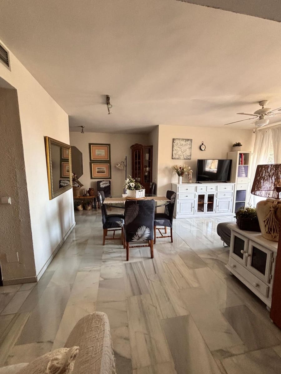 3 quarto Apartamento para venda em Marbella - 850 000 € (Ref: 9937375)