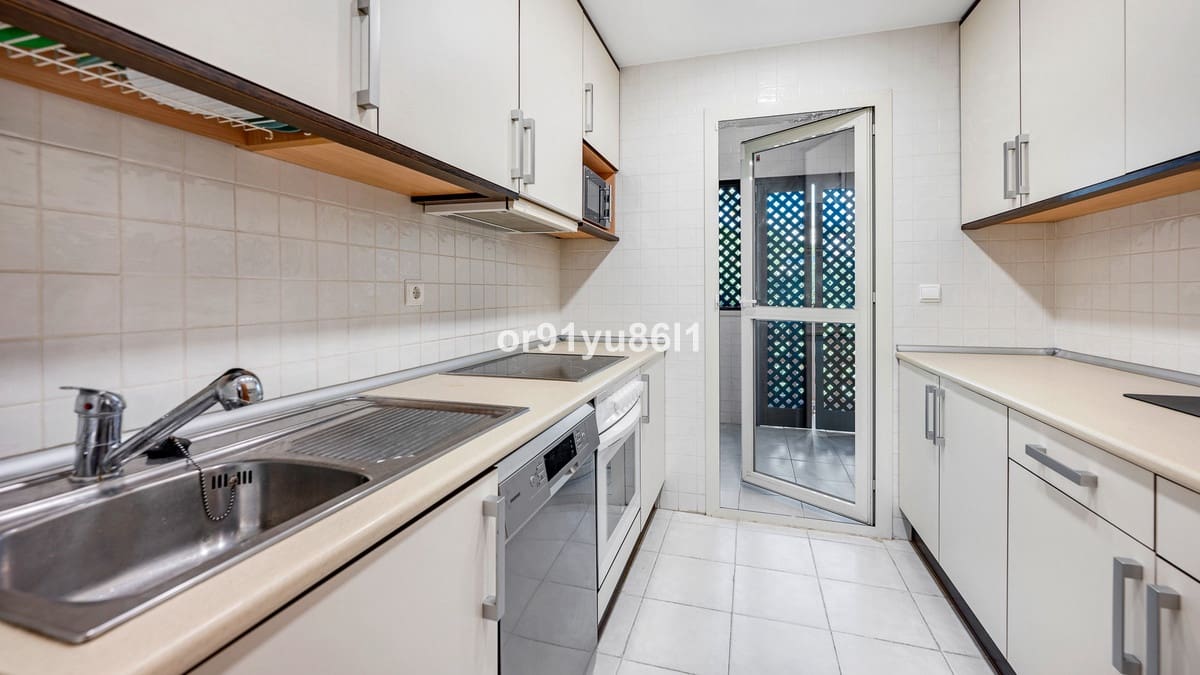 3 Zimmer Apartment zu verkaufen in Marbesa - 599.000 € (Ref: 9937378)