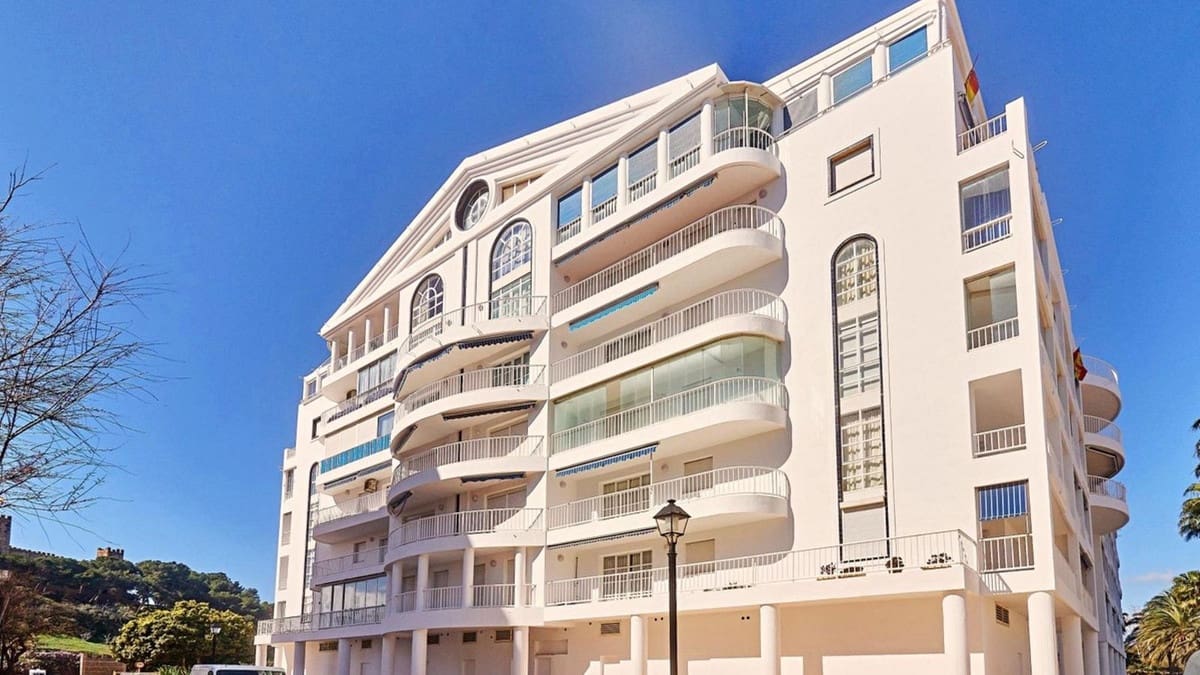 3 Zimmer Apartment zu verkaufen in Fuengirola mit Garage - 625.000 € (Ref: 9937380)