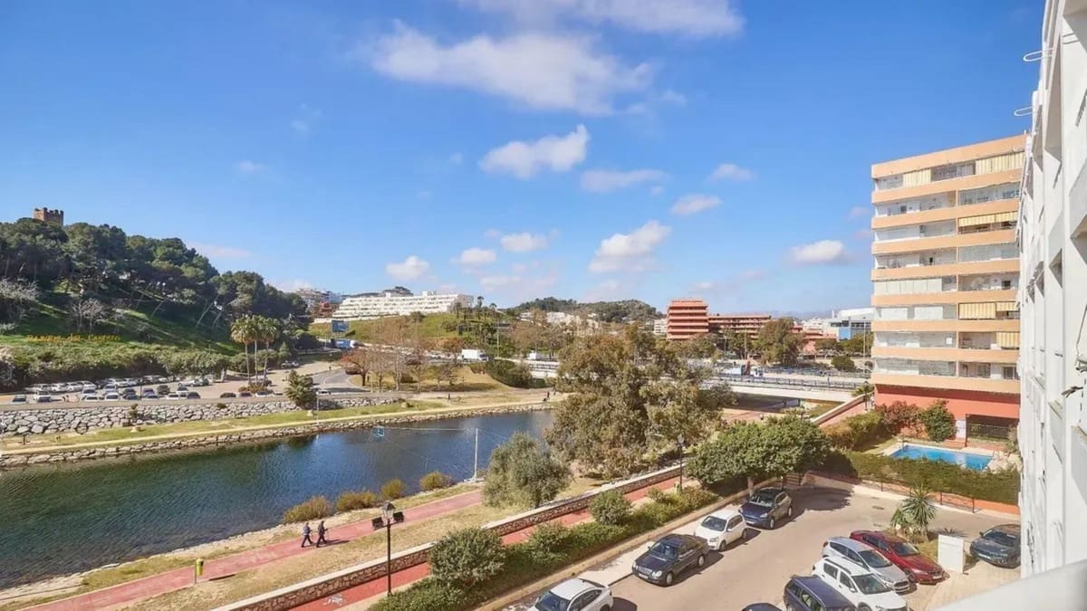 3 Zimmer Apartment zu verkaufen in Fuengirola mit Garage - 625.000 € (Ref: 9937380)