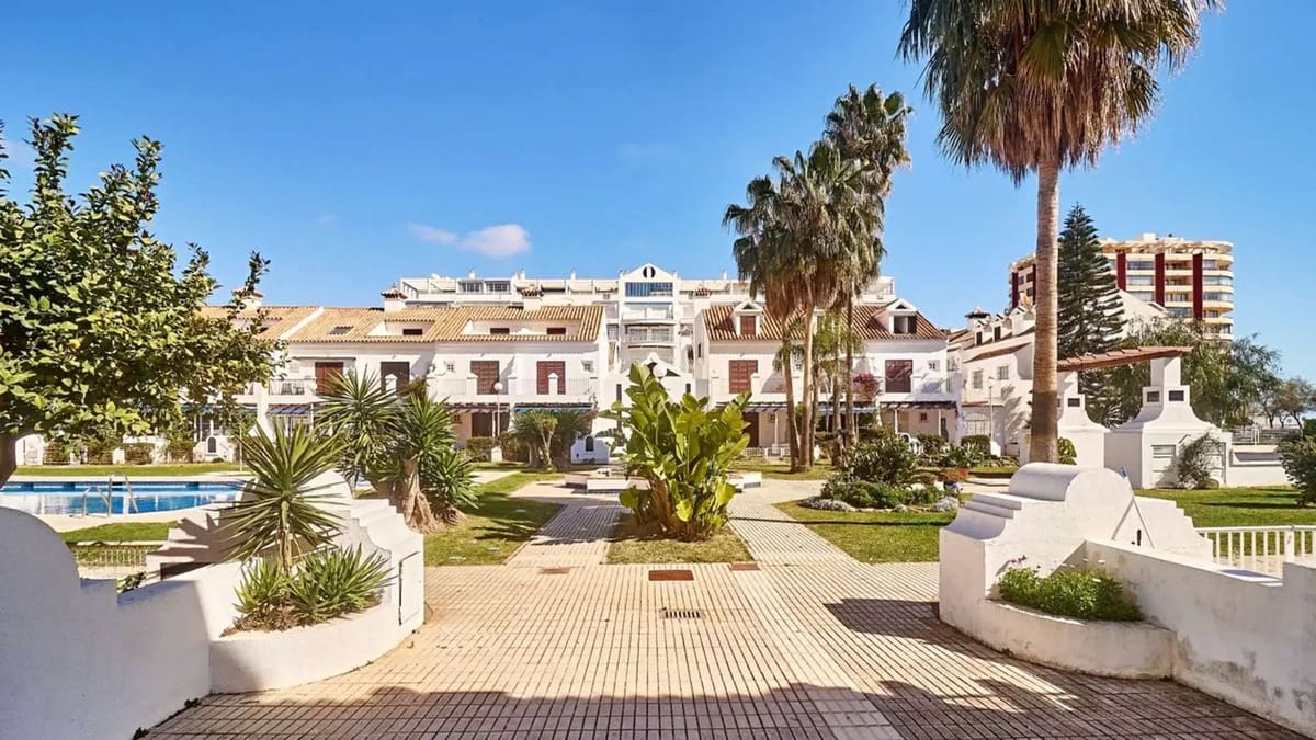3 Zimmer Apartment zu verkaufen in Fuengirola mit Garage - 625.000 € (Ref: 9937380)