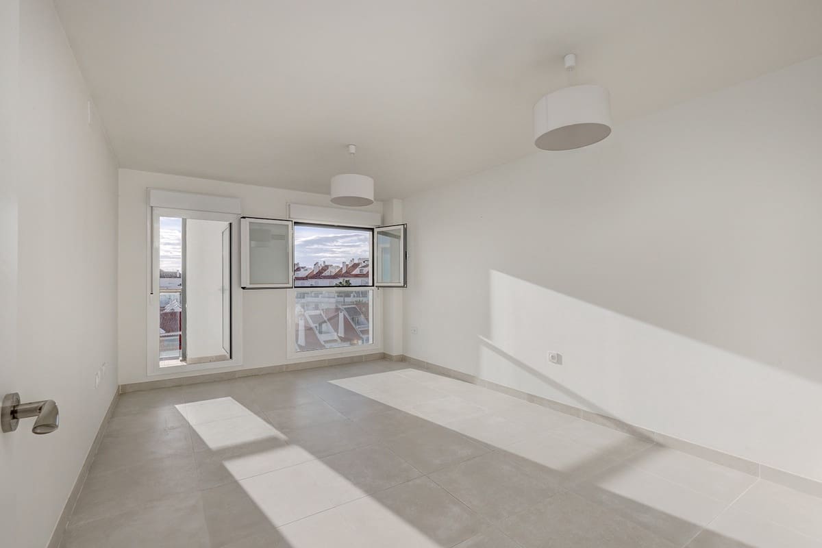 3 quarto Apartamento para venda em Estepona - 499 000 € (Ref: 9939181)