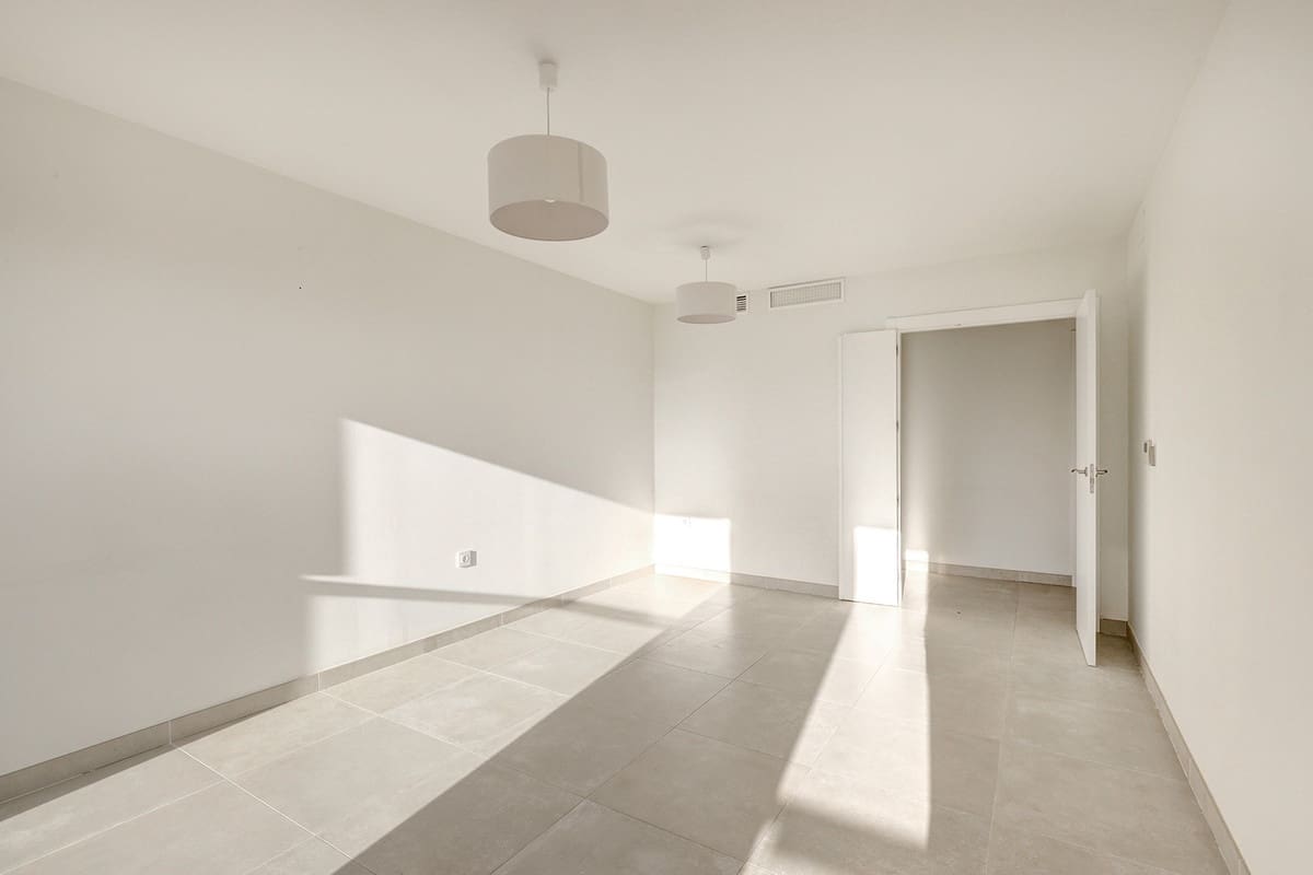 3 quarto Apartamento para venda em Estepona - 499 000 € (Ref: 9939181)