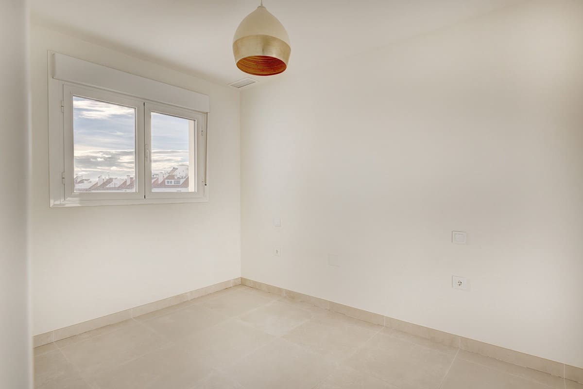 3 quarto Apartamento para venda em Estepona - 499 000 € (Ref: 9939181)