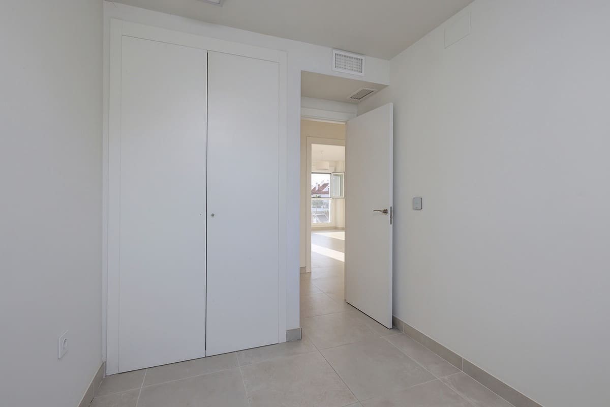 3 quarto Apartamento para venda em Estepona - 499 000 € (Ref: 9939181)