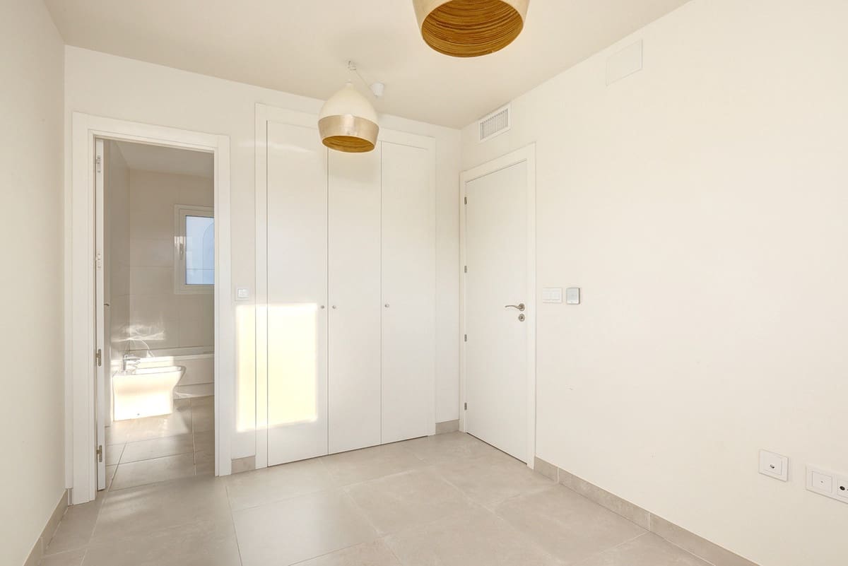 3 quarto Apartamento para venda em Estepona - 499 000 € (Ref: 9939181)