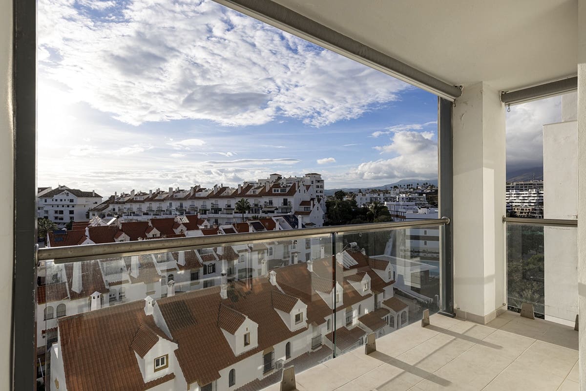 3 quarto Apartamento para venda em Estepona - 499 000 € (Ref: 9939181)