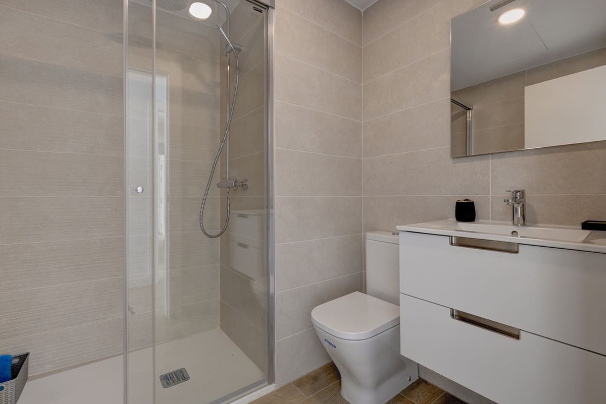 2 soveværelse Lejlighed til salg i Estepona - € 450.000 (Ref: 9939182)