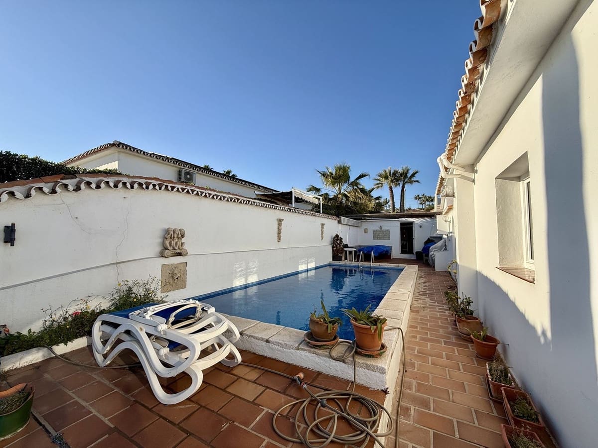 4 bedroom Villa for sale in Mijas - € 1,680,000 (Ref: 9939185)