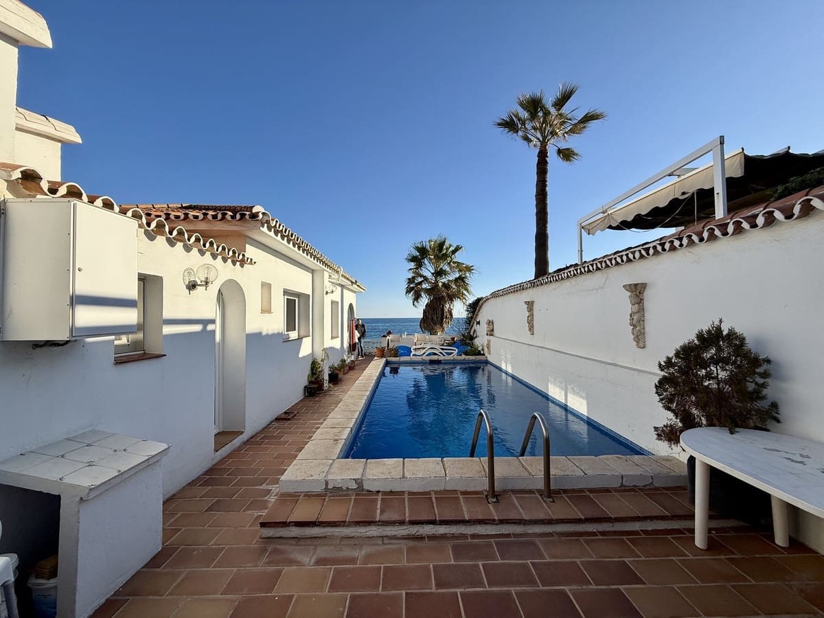 4 bedroom Villa for sale in Mijas - € 1,680,000 (Ref: 9939185)