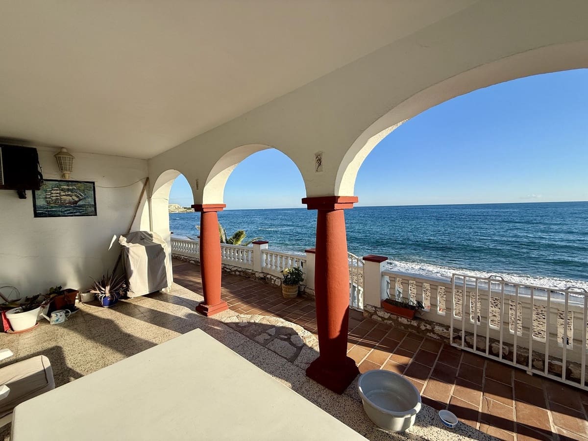 4 bedroom Villa for sale in Mijas - € 1,680,000 (Ref: 9939185)