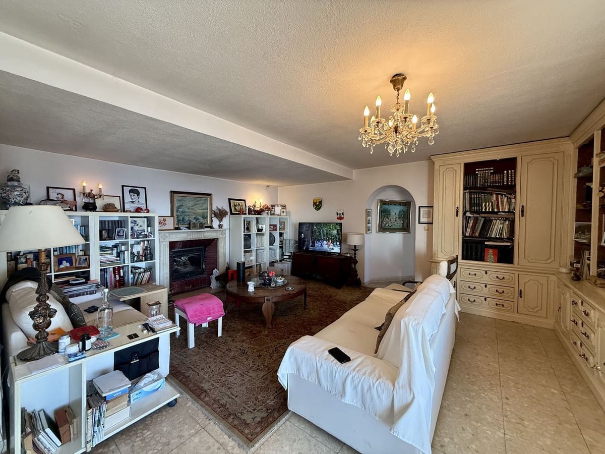 4 bedroom Villa for sale in Mijas - € 1,680,000 (Ref: 9939185)