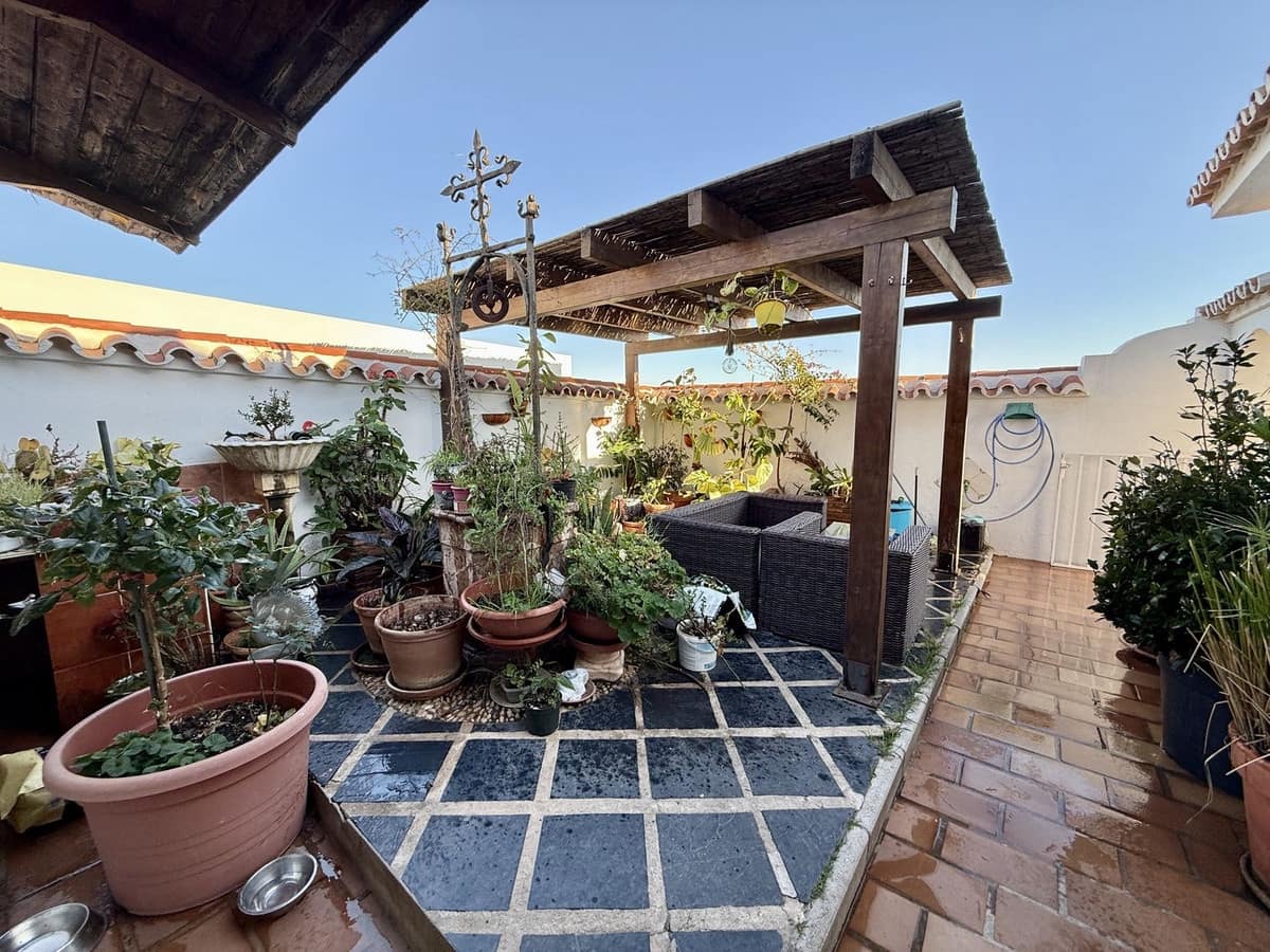 4 bedroom Villa for sale in Mijas - € 1,680,000 (Ref: 9939185)