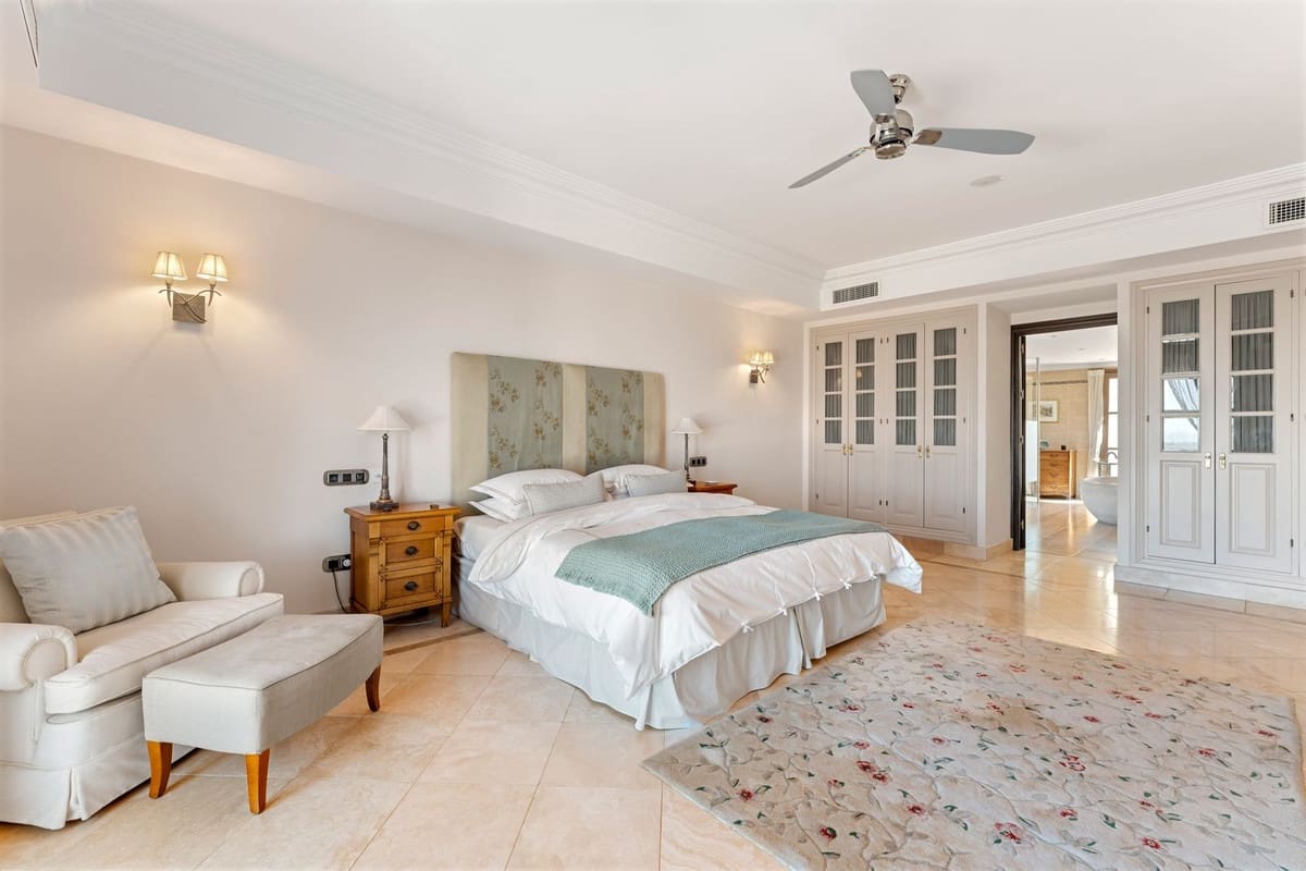 5 soveværelse Villa til salg i Estepona - € 4.500.000 (Ref: 9941616)