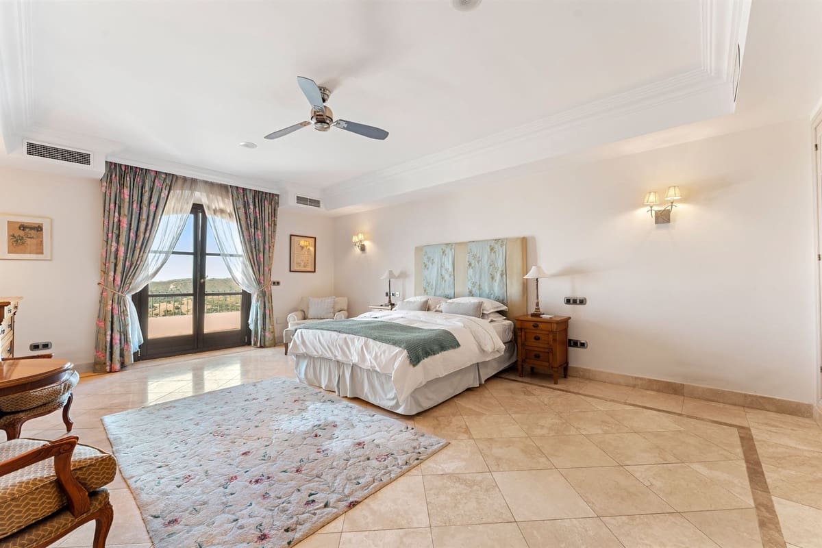 5 soveværelse Villa til salg i Estepona - € 4.500.000 (Ref: 9941616)