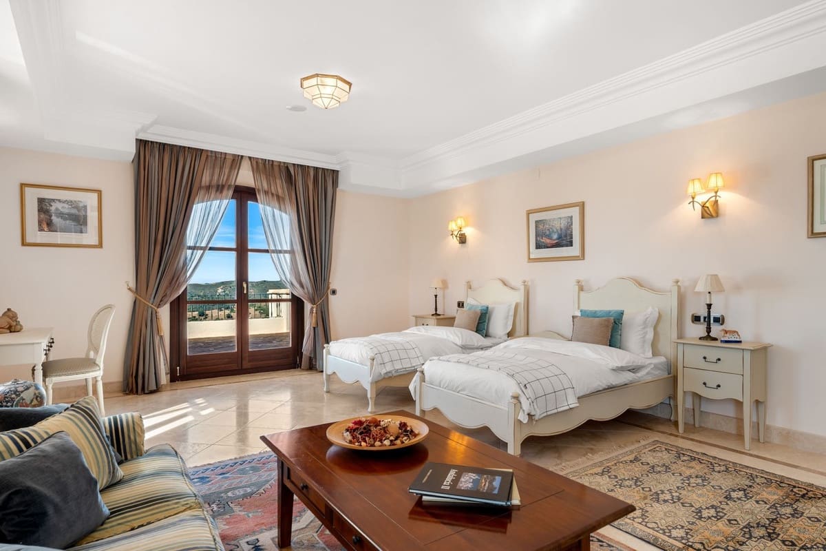 5 soveværelse Villa til salg i Estepona - € 4.500.000 (Ref: 9941616)