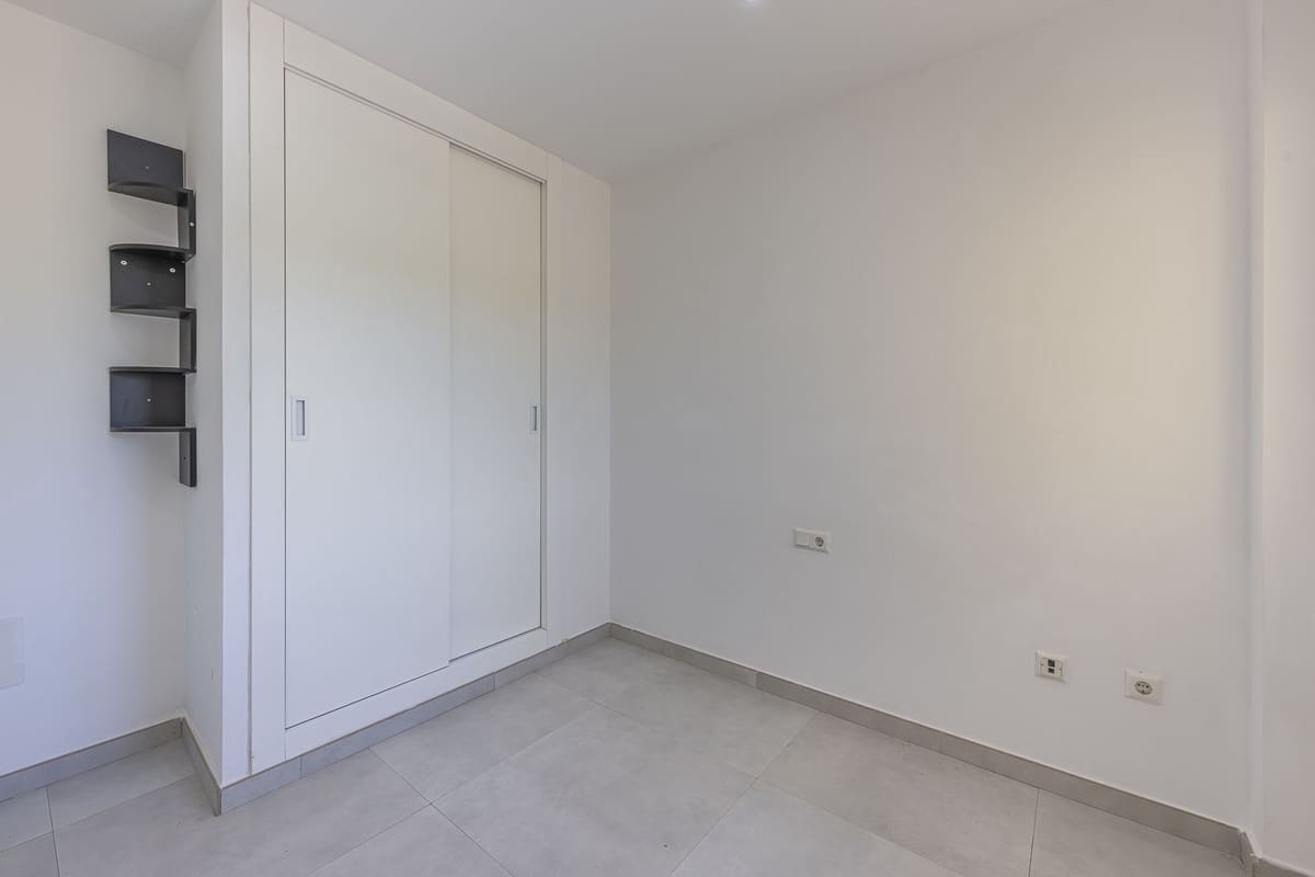 3 soverom Hus til salgs i Estepona - € 375 000 (Ref: 9941623)