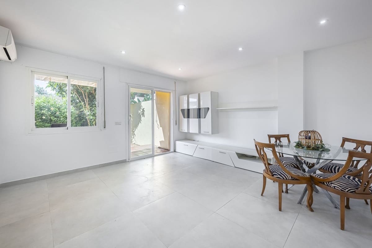 3 soverom Hus til salgs i Estepona - € 375 000 (Ref: 9941623)