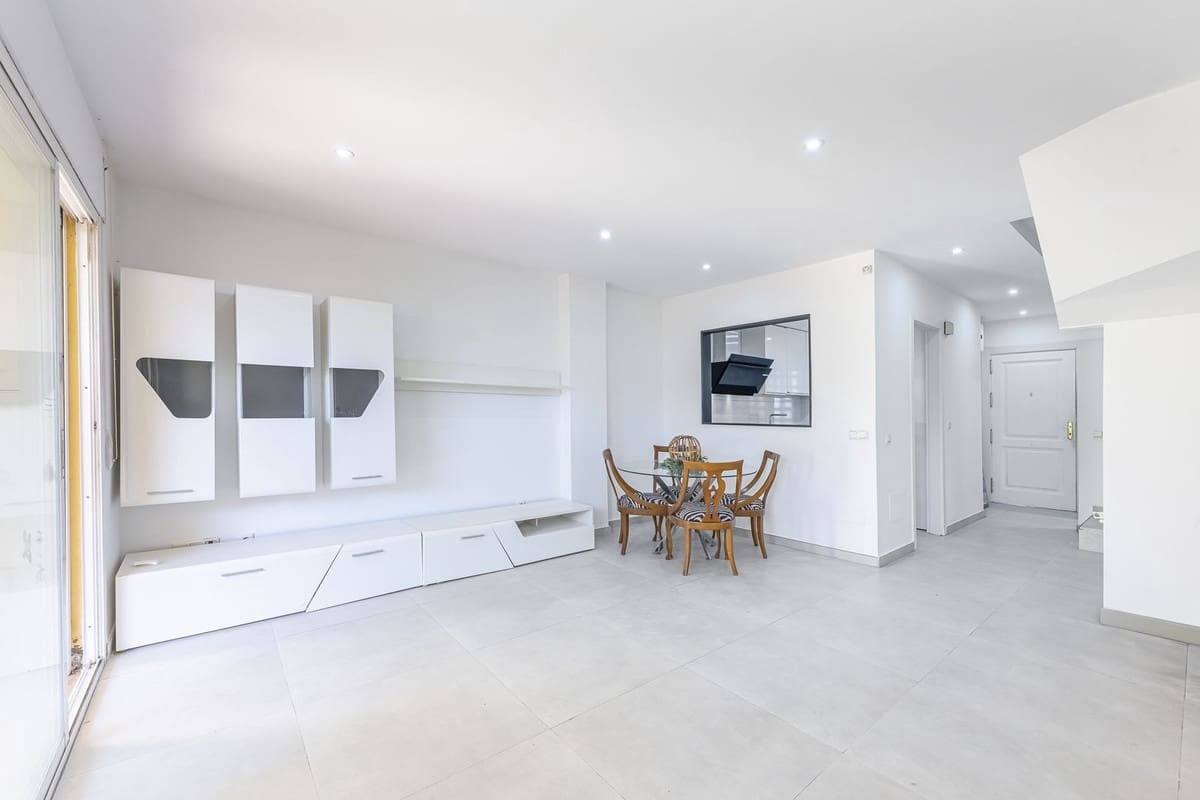 3 soverom Hus til salgs i Estepona - € 375 000 (Ref: 9941623)