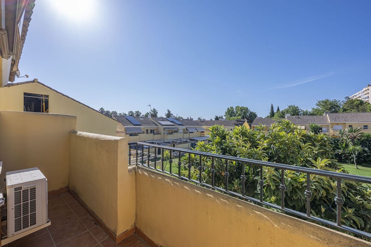 3 soverom Hus til salgs i Estepona - € 375 000 (Ref: 9941623)