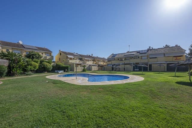 3 soverom Hus til salgs i Parque Central, Estepona - € 375 000 (Ref: 9941623)