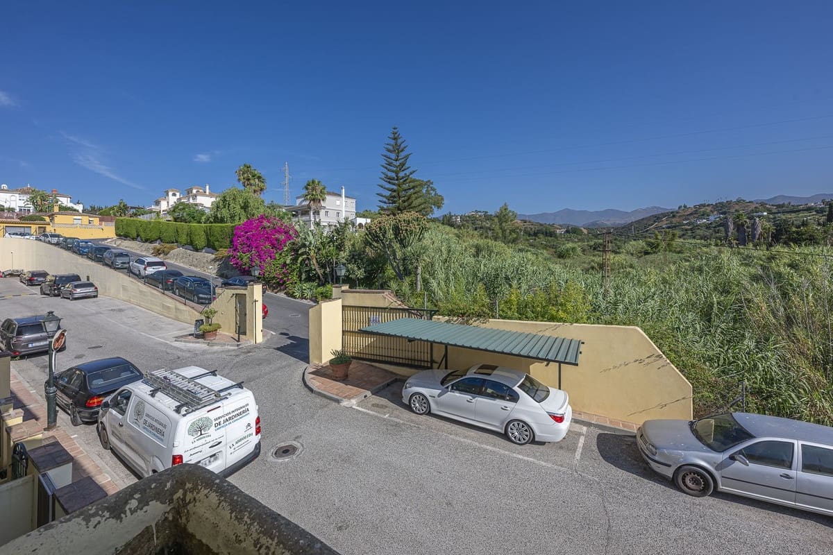 3 soverom Hus til salgs i Estepona - € 375 000 (Ref: 9941623)