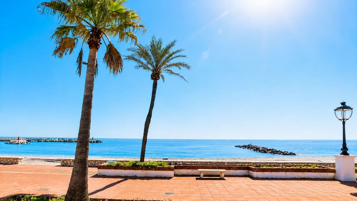 2 soverom Leilighet til salgs i La Duquesa / Puerto de la Duquesa - € 299 000 (Ref: 9941624)