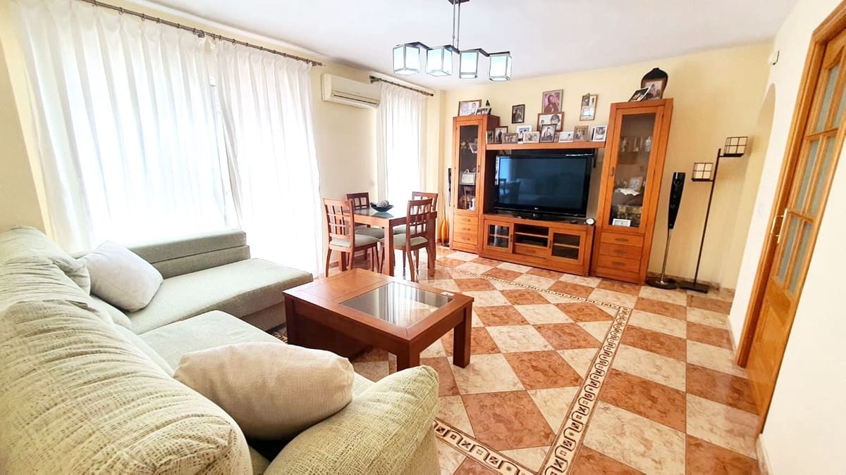 3 quarto Apartamento para venda em Alhaurin el Grande - 250 000 € (Ref: 9941625)